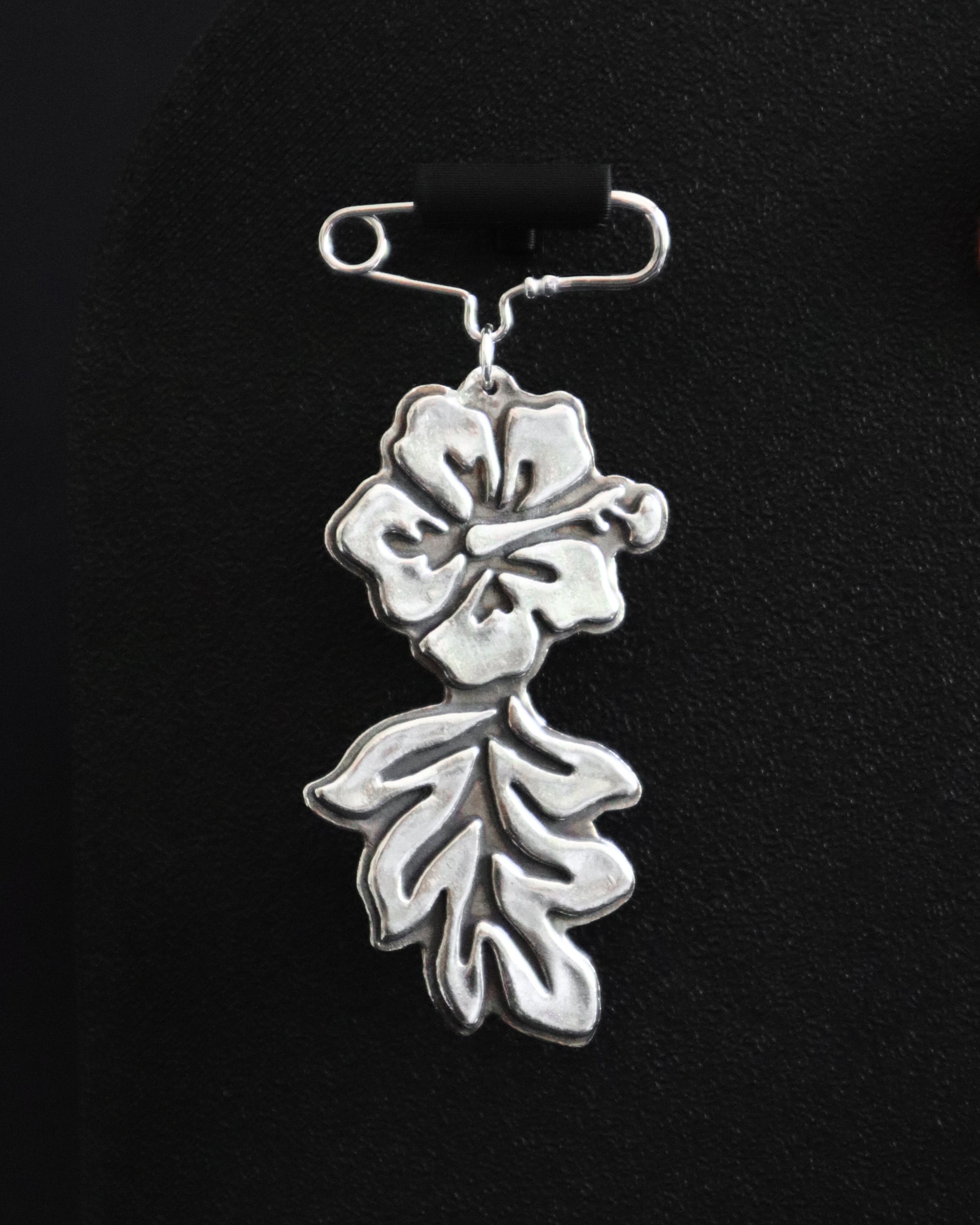 ISLA - Brooch Pin in Sterling Silver